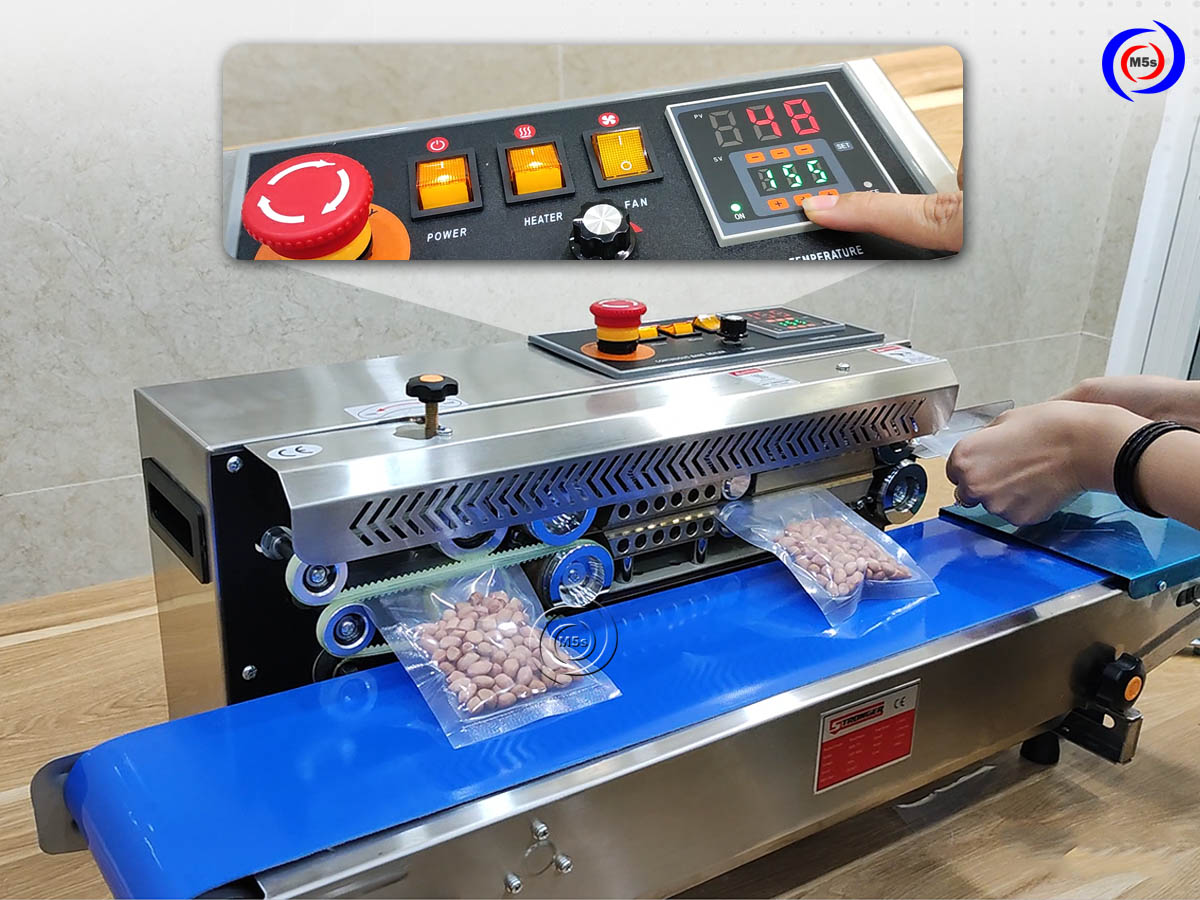 bảng điều khiển của máy hàn miệng túi công nghiệp