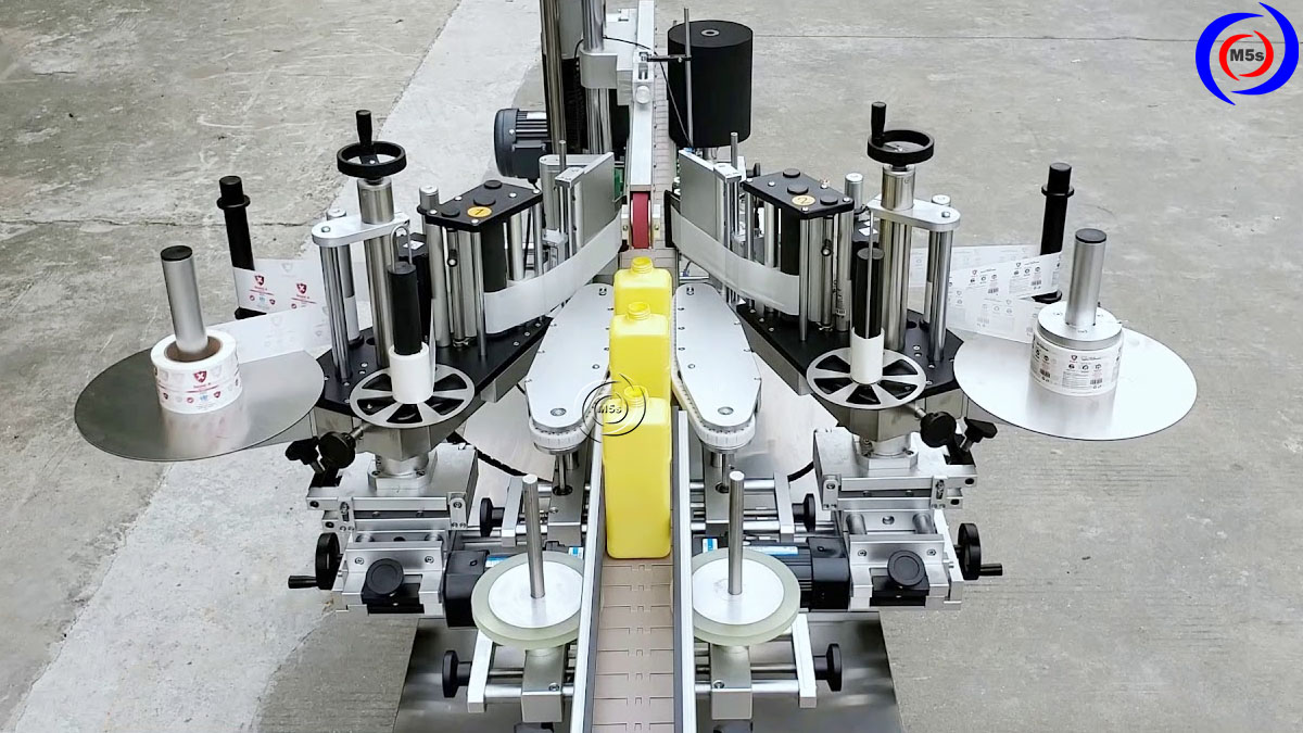 Hình thực tế máy dán nhãn chai lọ Hình thực tế máy dán nhãn chai lọ