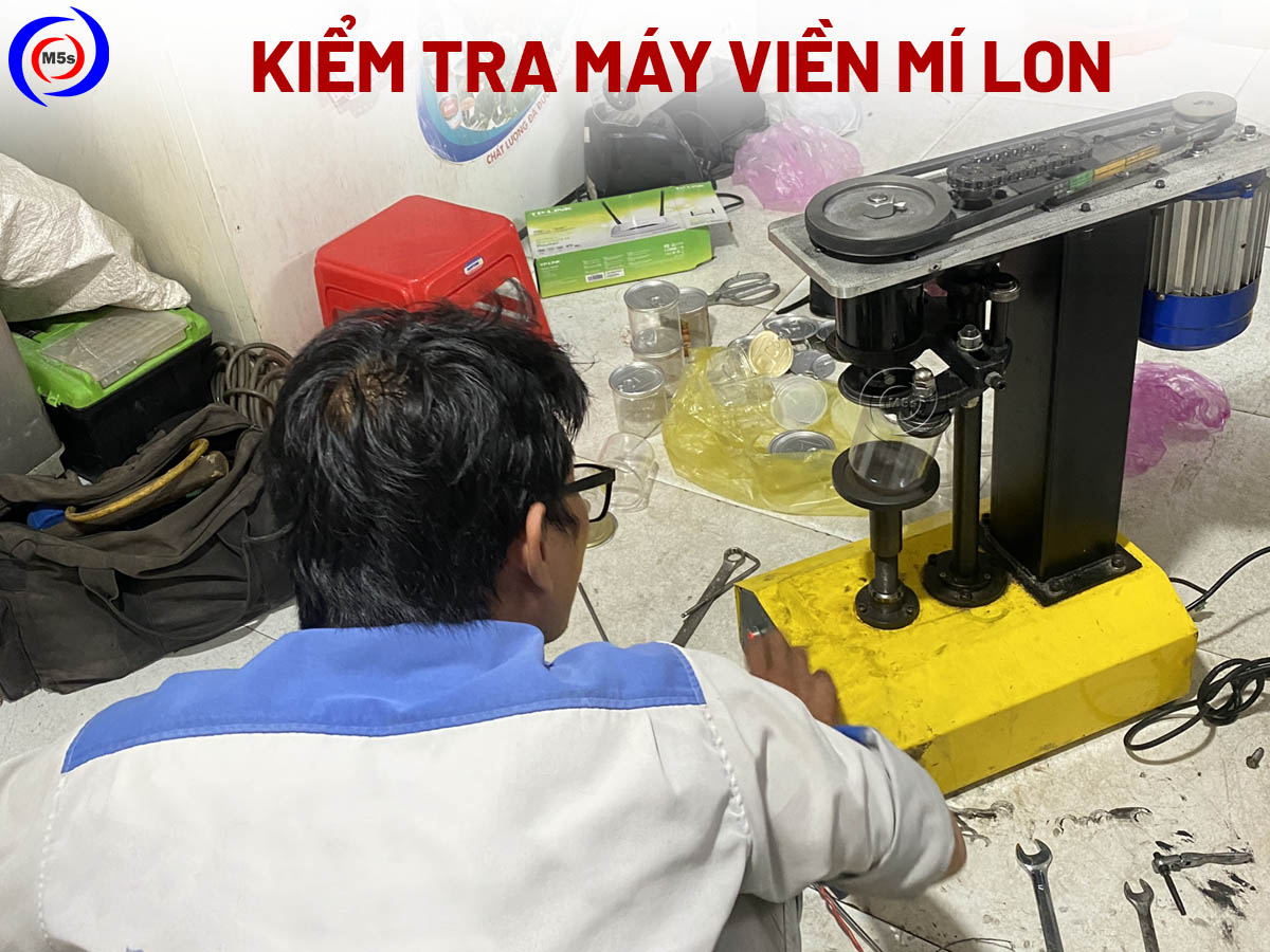 Kiểm tra máy viền mí lon