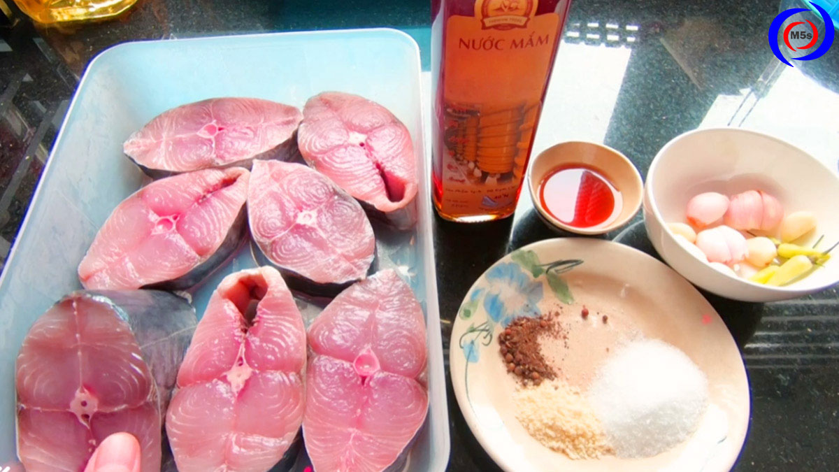 Nguyên liệu làm chả cá thu