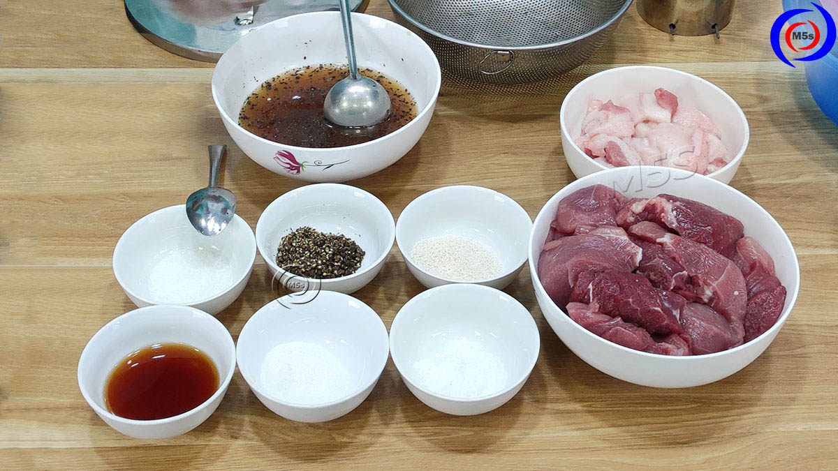 So chế nguyên liệu làm chả bò