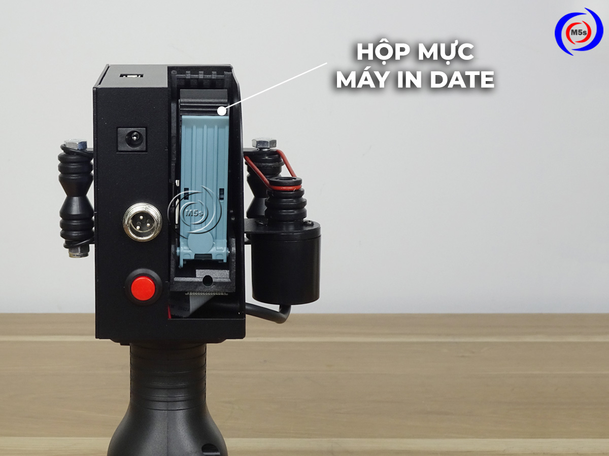 Vị trí của hộp mực trên máy in date cầm tay